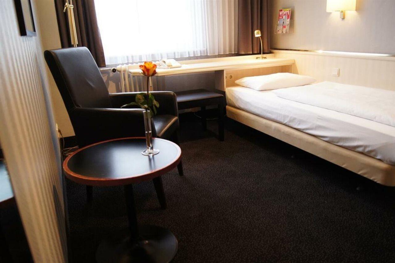 Berlin Plaza Hotel Am Kurfuerstendamm エクステリア 写真