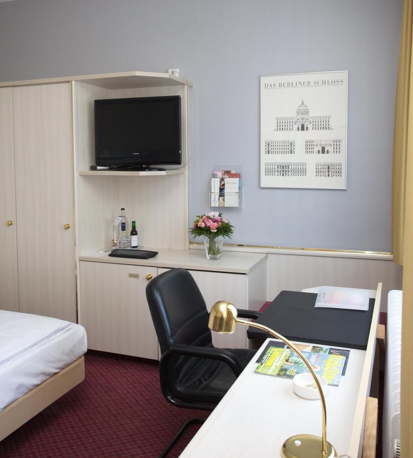 Berlin Plaza Hotel Am Kurfuerstendamm エクステリア 写真
