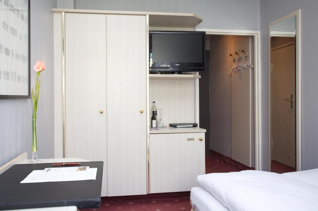 Berlin Plaza Hotel Am Kurfuerstendamm エクステリア 写真